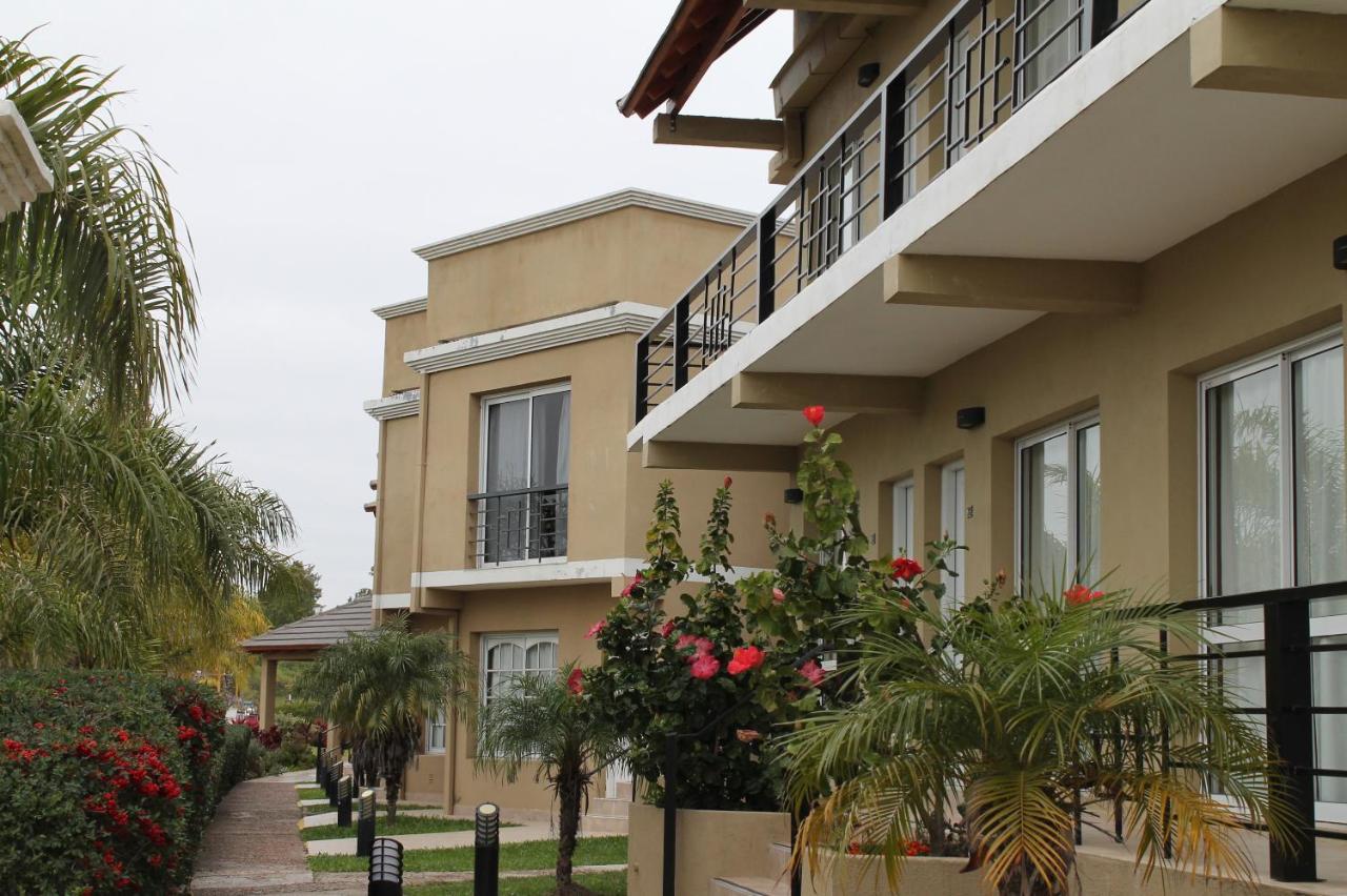 Brisas Del Lago Apart Y Hotel 페데라시온 외부 사진