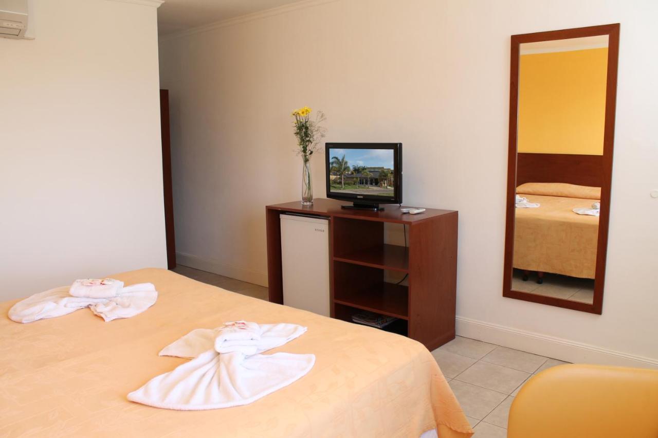 Brisas Del Lago Apart Y Hotel 페데라시온 외부 사진