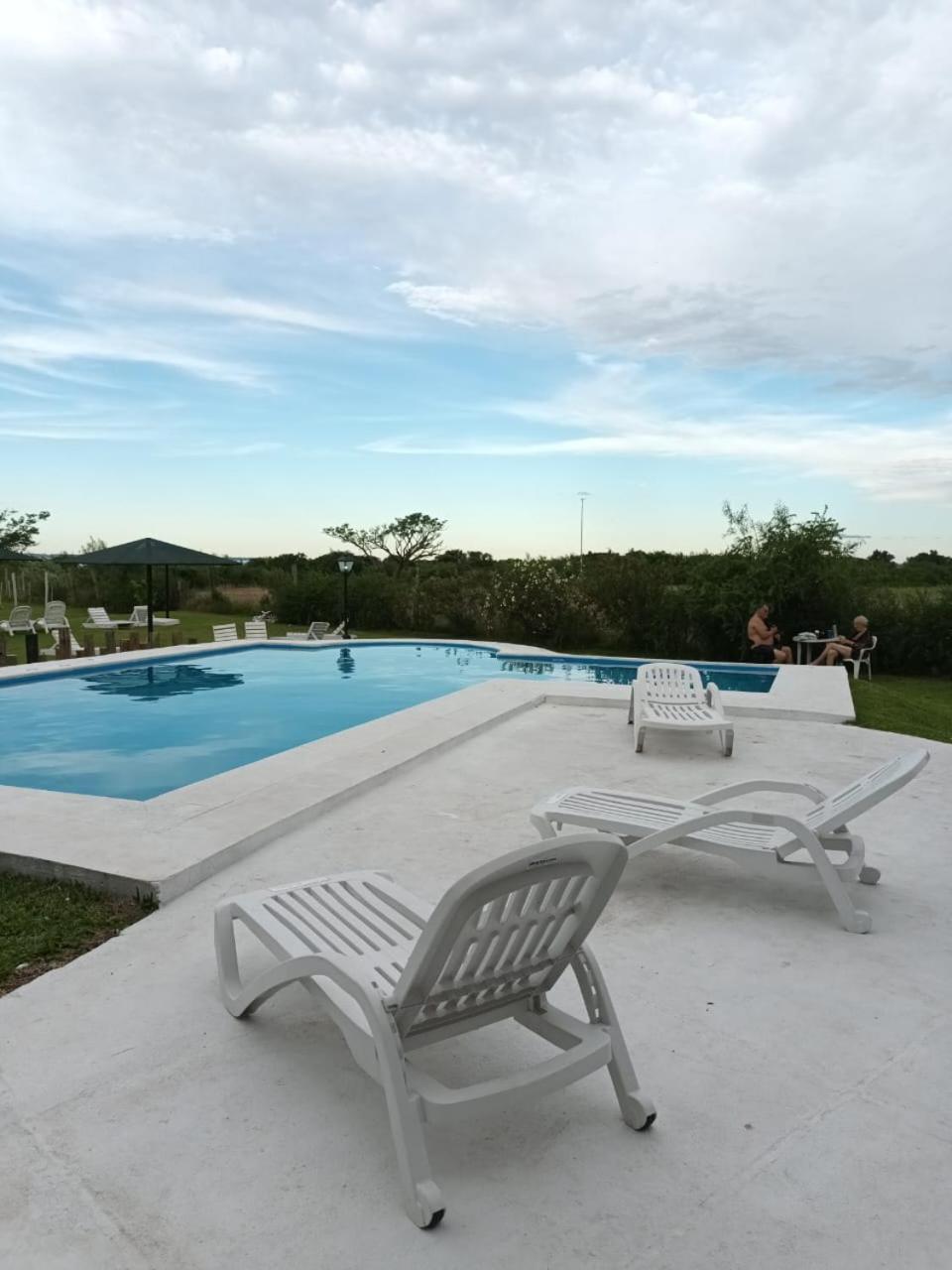 Brisas Del Lago Apart Y Hotel 페데라시온 외부 사진